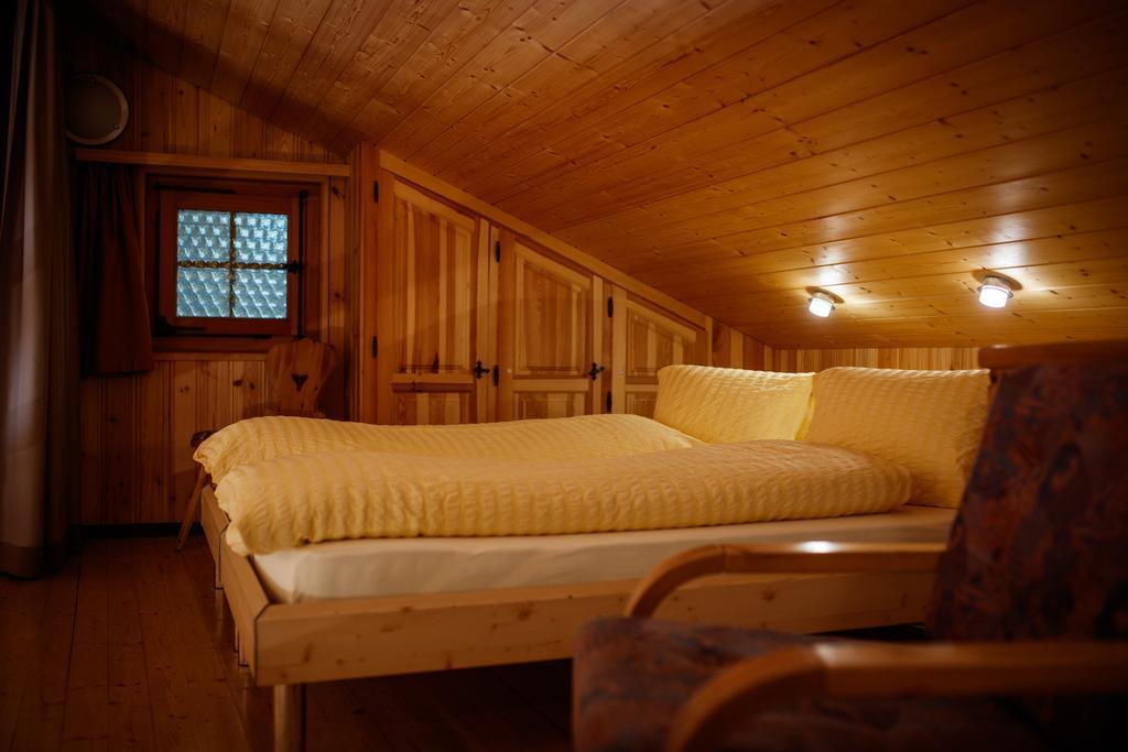 Hotel Nufenen Ulrichen Buitenkant foto