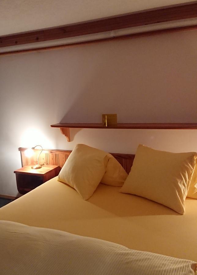 Hotel Nufenen Ulrichen Buitenkant foto